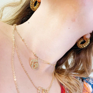 Modern Jewelry Styling: Elevate Your Look This Year