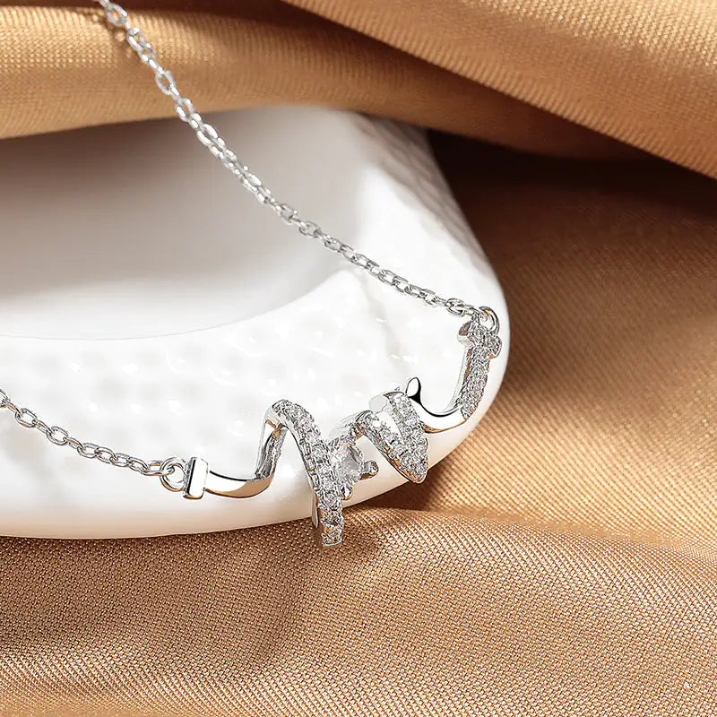 LOVE necklace light luxury packaging - minority design copper O-shaped chain women elegant gift jewelry
